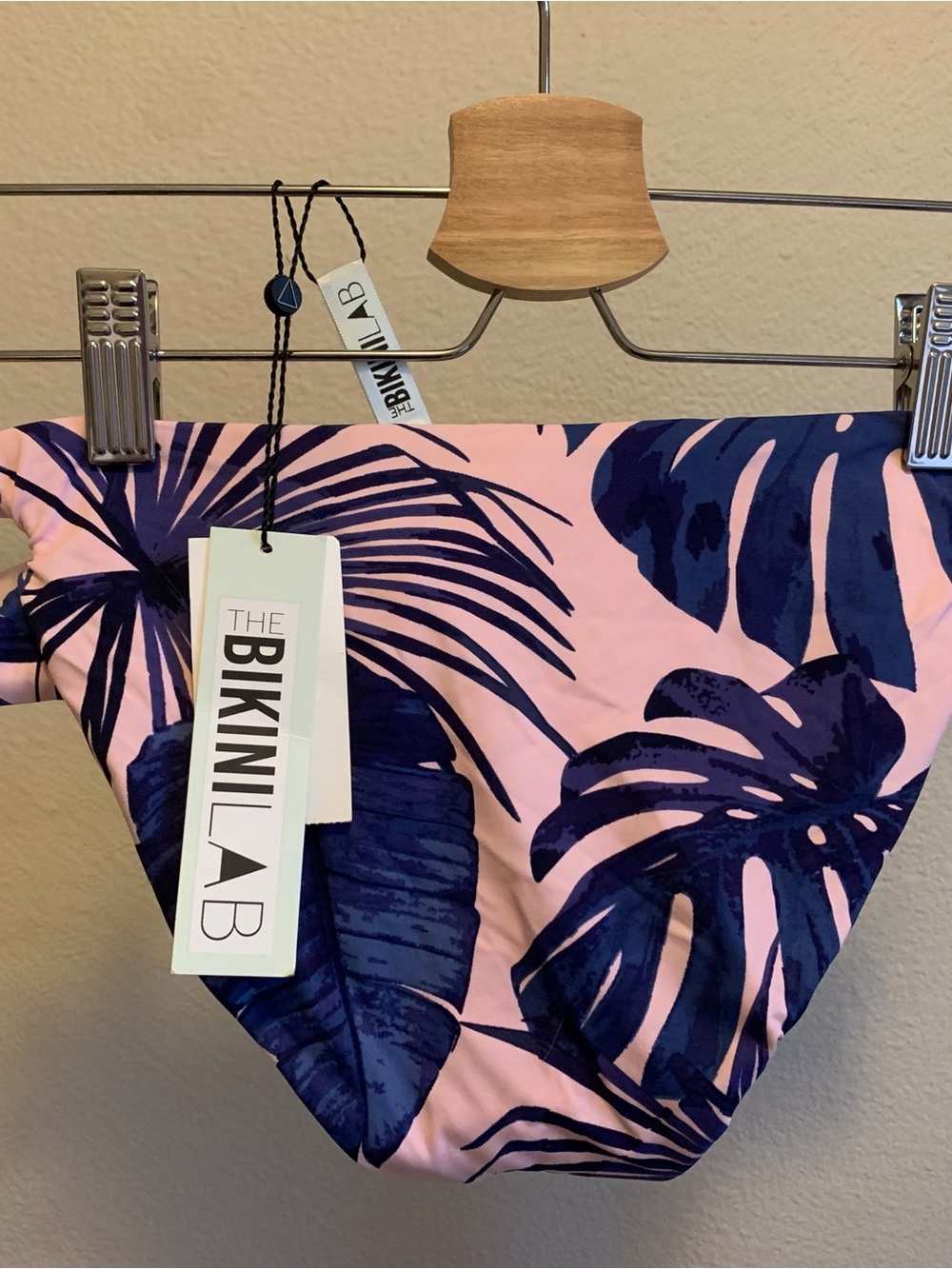 The Bikini Lab Monstera Tropical Leaves Bikini Bottom Pink/Purple NWT Small